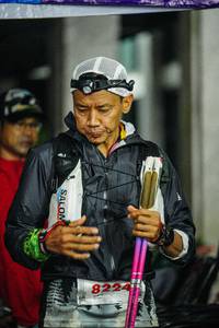 BIB: 8224
                            <button type="button" onclick="openModal(22309729)" class="btn btn-primary btn-sm float-right btn-popup" data-toggle="modal" data-target=".modal-high-quality">
                        <i class="fas fa-shopping-cart"></i> Add to Cart
                    </button>
                                            <button type="button" onclick="isThisMe(22309729, true)" class="btn btn-success btn-sm float-right btn-popup btn-isme hidden" data-toggle="tooltip" data-placement="bottom" title="นี่คือรูปของคุณใช่ไหม คลิกที่นี่เพื่อเอาเข้าอัลบั้ม">
                        <i class="fas fa-plus"></i> Add to album
                    </button>
                    <button type="button" onclick="isThisMe(22309729, false)" class="btn btn-warning btn-sm float-right btn-popup btn-isnotme hidden">
                        <i class="fas fa-ban"></i> Remove from album
                    </button>